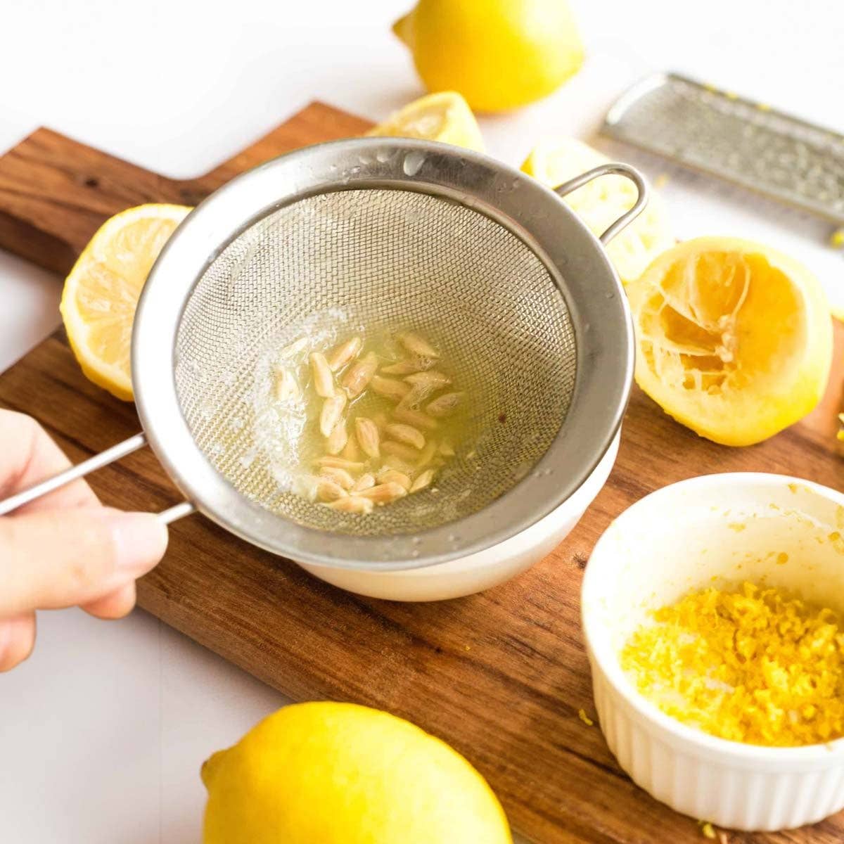 Extra-Fine Mesh Strainer