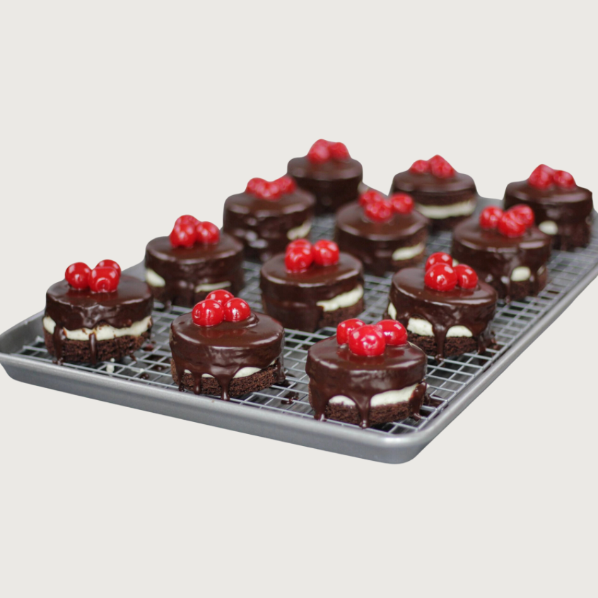 Baking Pan & Cooling Rack Set